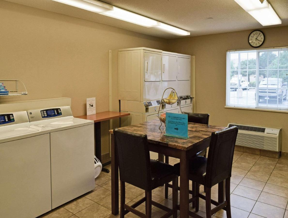 Mainstay Suites- Kansas City Overland Park Zewnętrze zdjęcie